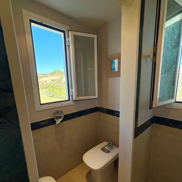 Sale of penthouse in La Quinta