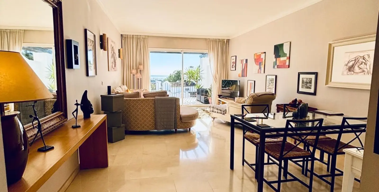 Sale of penthouse in La Quinta 28