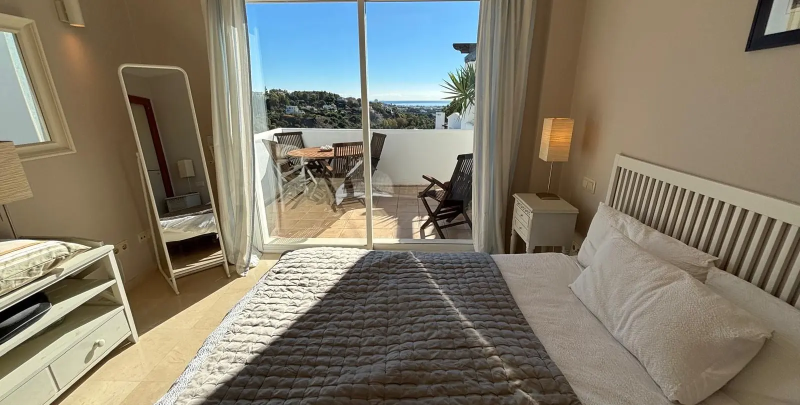 Sale of penthouse in La Quinta 30