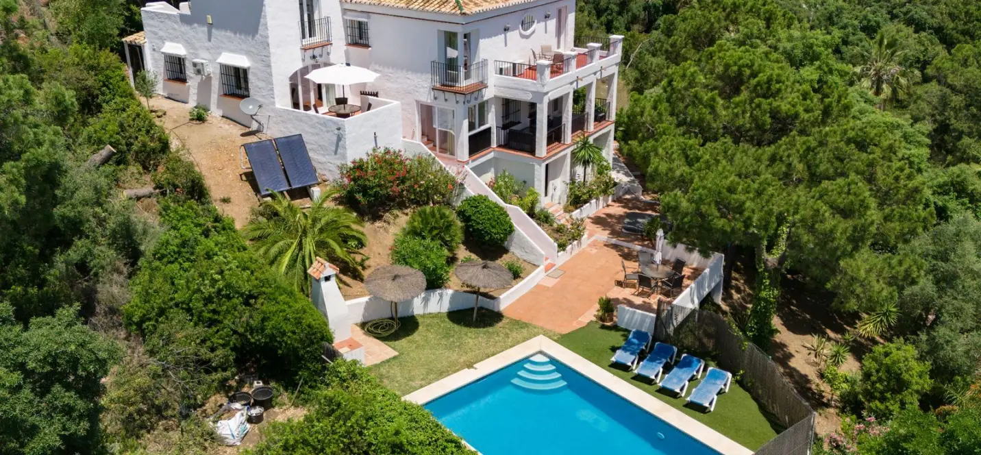 Venta de villa independiente en Estepona 0