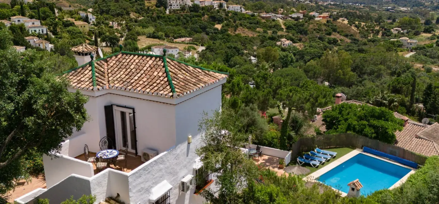 Venta de villa independiente en Estepona 2