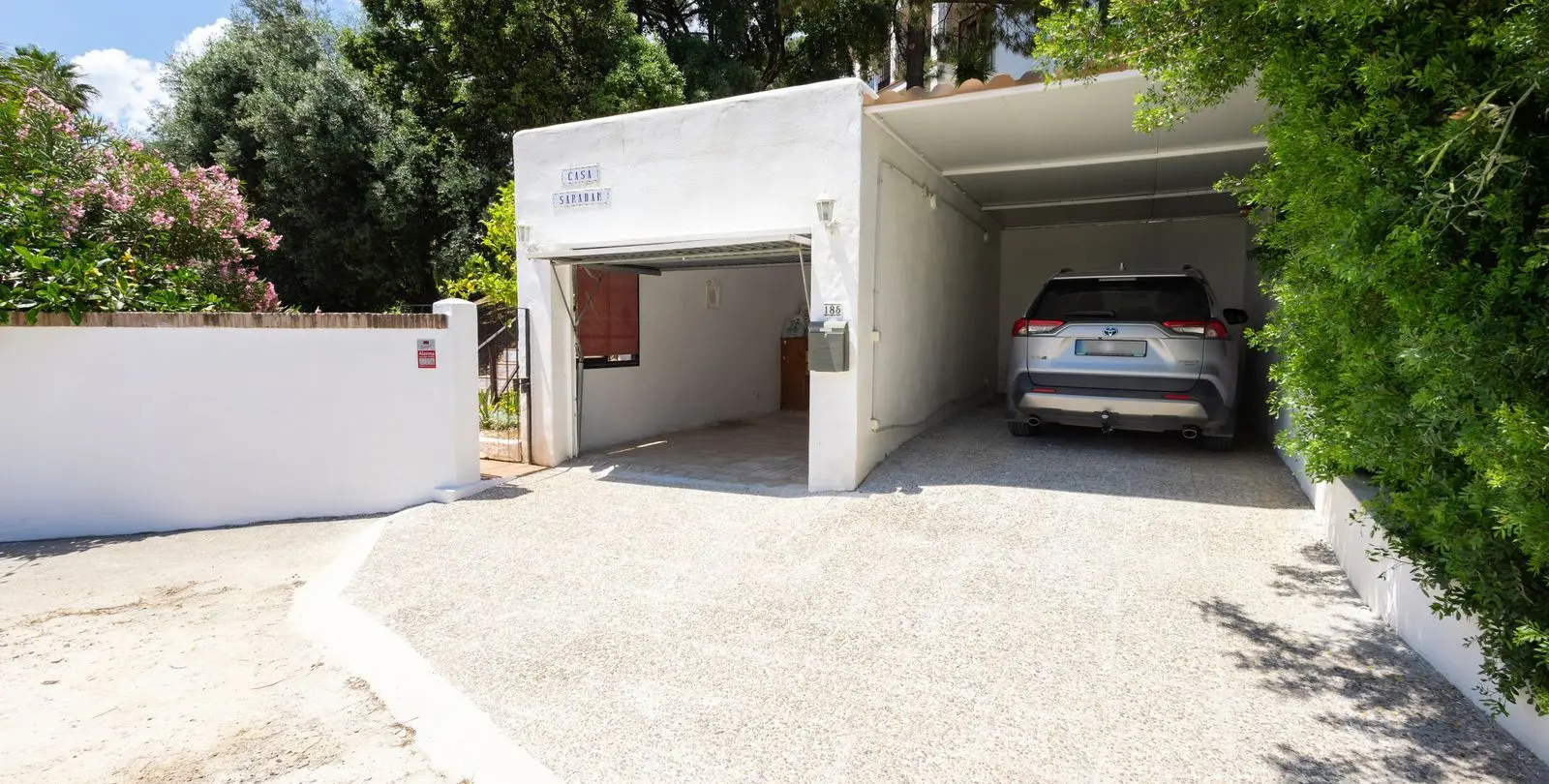 Sale of detached villa in Estepona 30