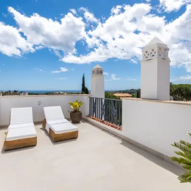 Sale of penthouse duplex in Nueva Andalucía