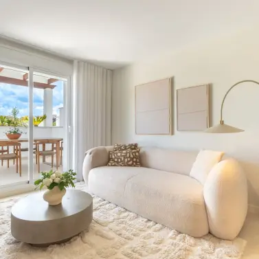 Sale of penthouse duplex in Nueva Andalucía