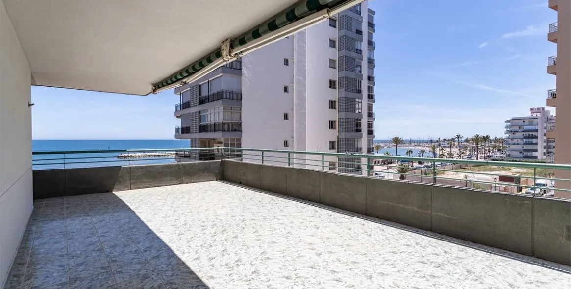 Продажа апартаментов на среднем этаже в Fuengirola 3