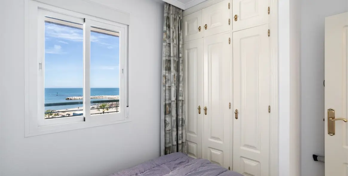 Продажа апартаментов на среднем этаже в Fuengirola 13
