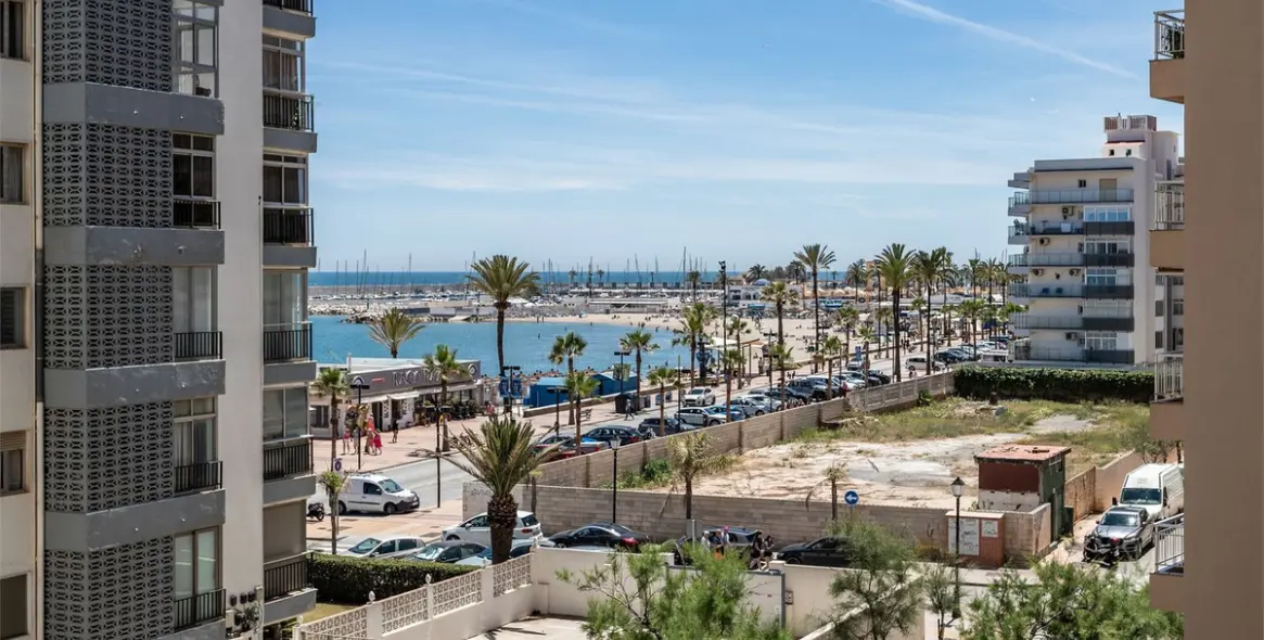 Продажа апартаментов на среднем этаже в Fuengirola 24