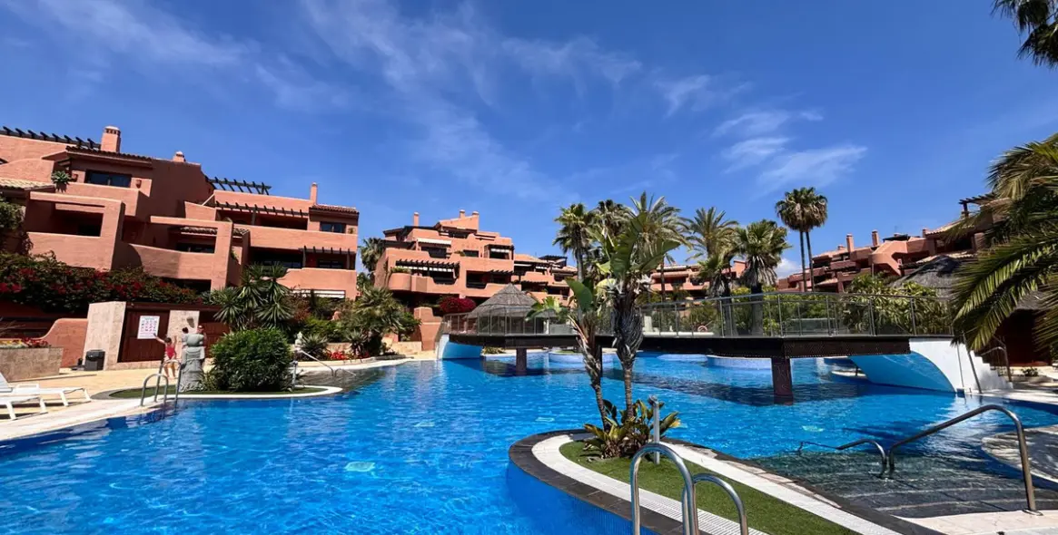 Sale of ground floor apartment in Estepona 4