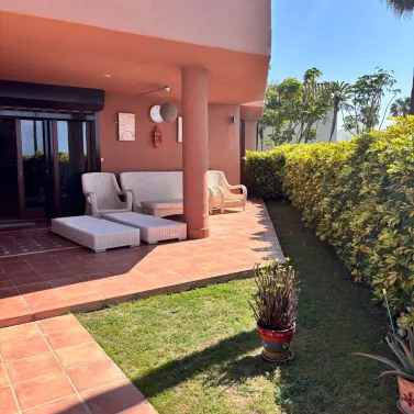 Sale of ground floor apartment in Estepona