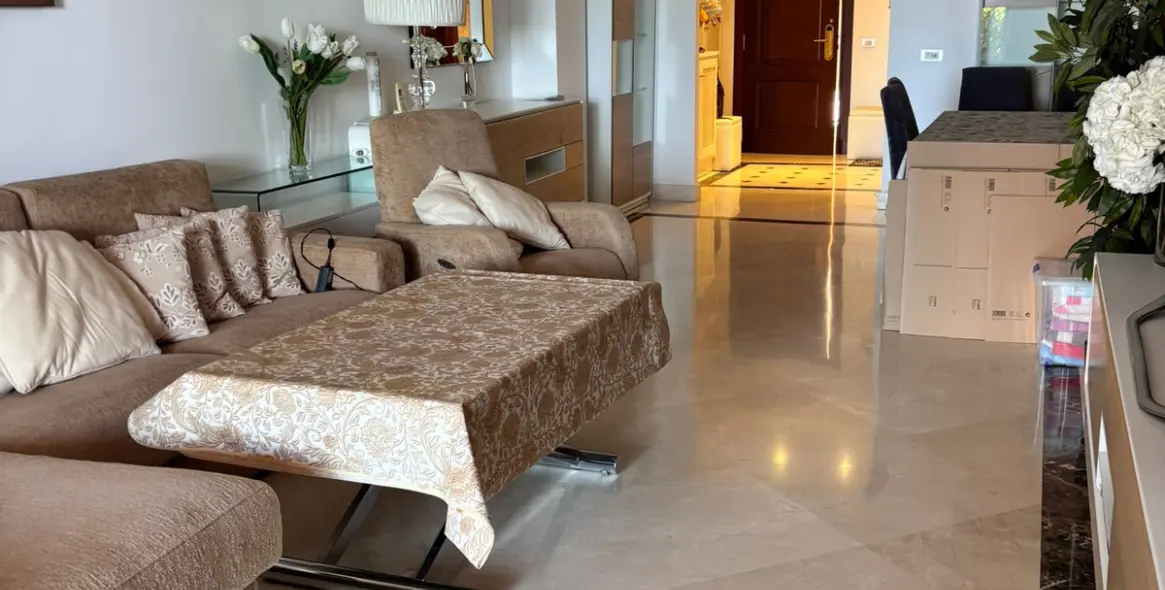 Sale of ground floor apartment in Estepona 9