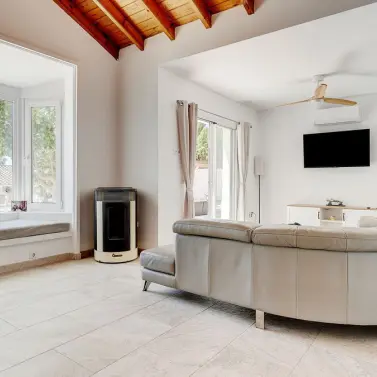 Venta de villa independiente en Calahonda