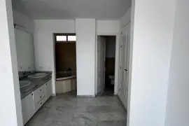 Image 4 thumb