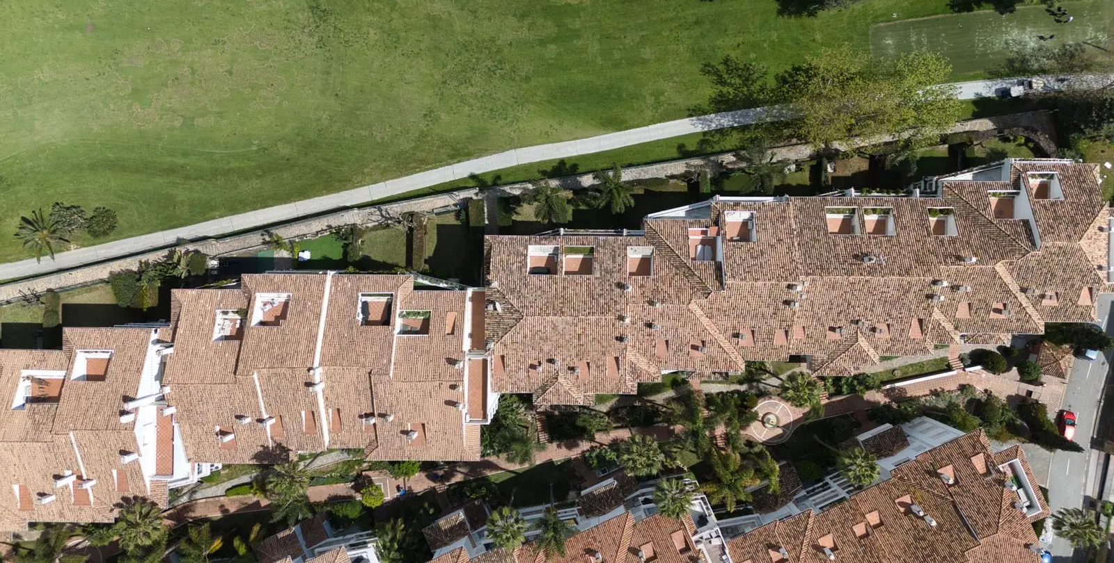 Sale of penthouse duplex in Guadalmina Baja 41