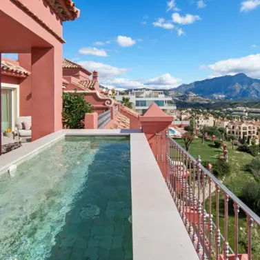 Venta de ático dúplex en Monte Halcones