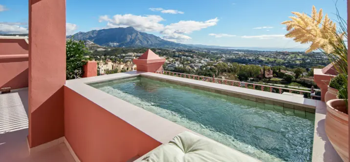 Venta de ático dúplex en Monte Halcones 1
