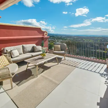 Venta de ático dúplex en Monte Halcones