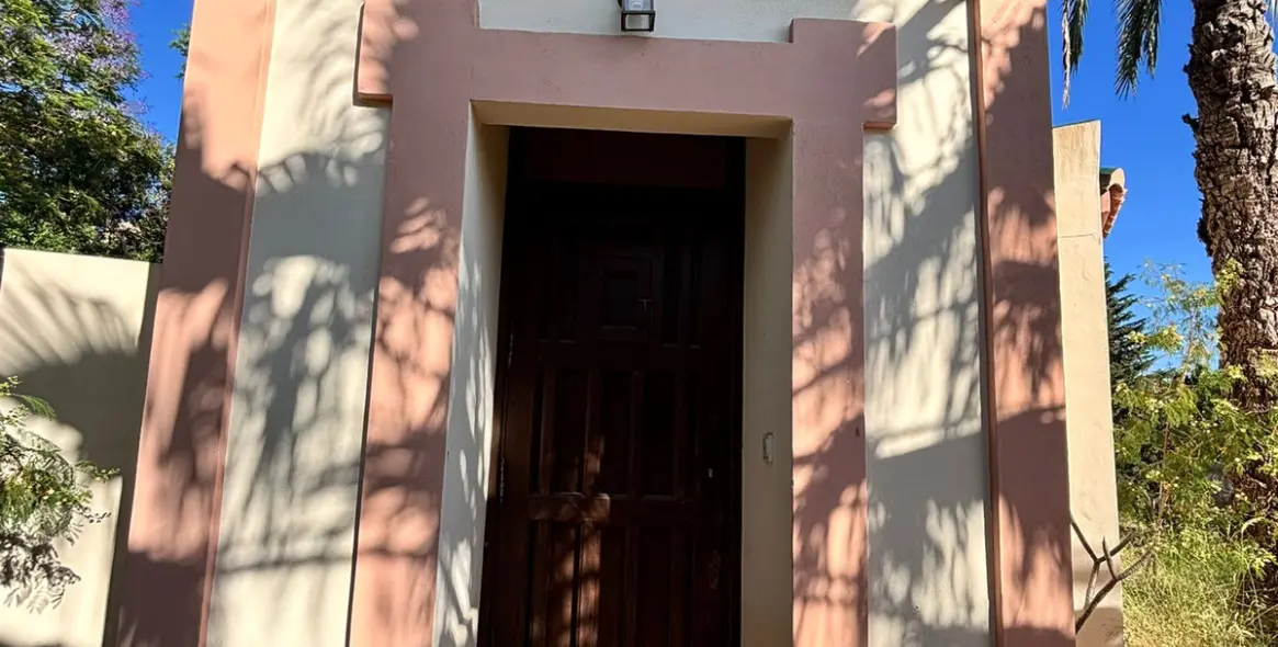 Venta de villa independiente en Estepona 4