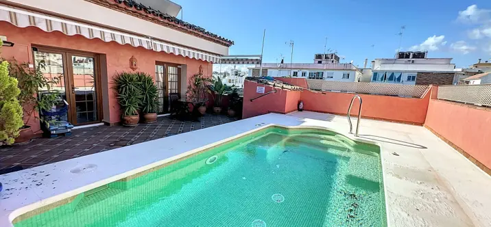 Venta de adosado en Estepona 1