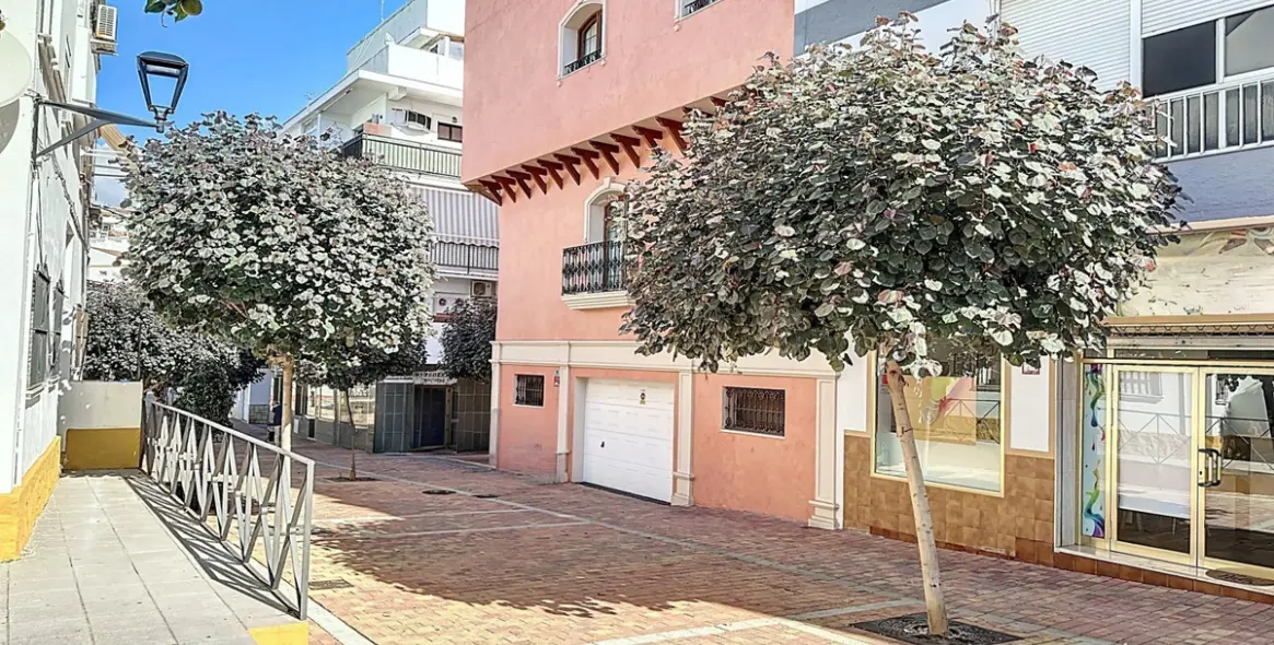 Venta de adosado en Estepona 43