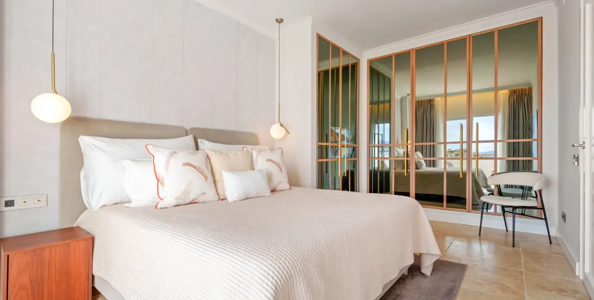 Продажа апартаментов на среднем этаже в Puerto Banús 10