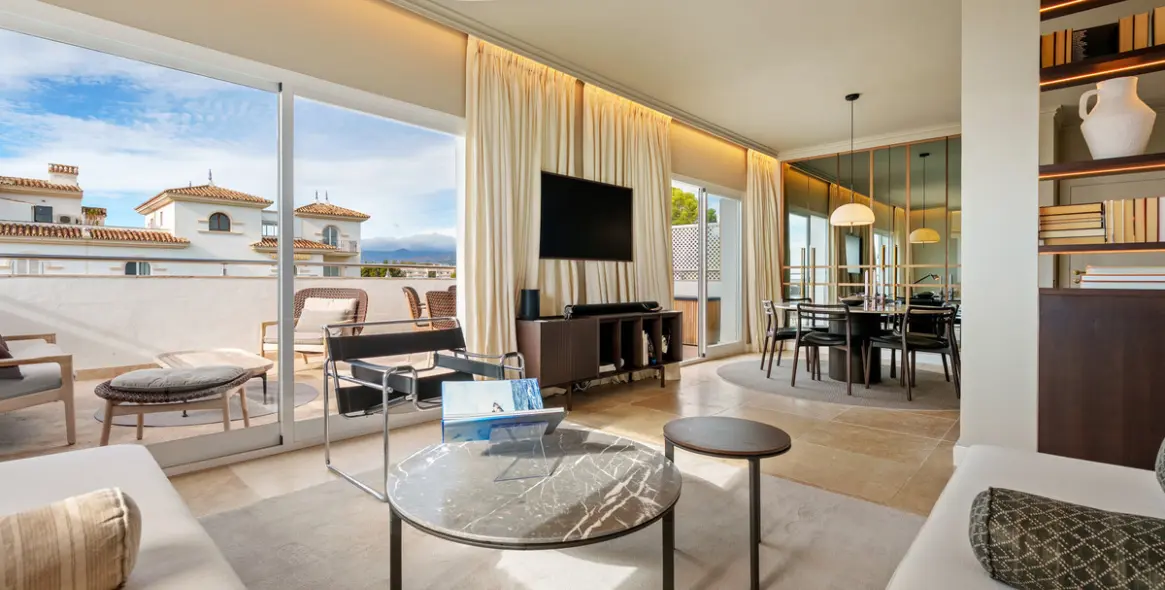 Продажа апартаментов на среднем этаже в Puerto Banús 12