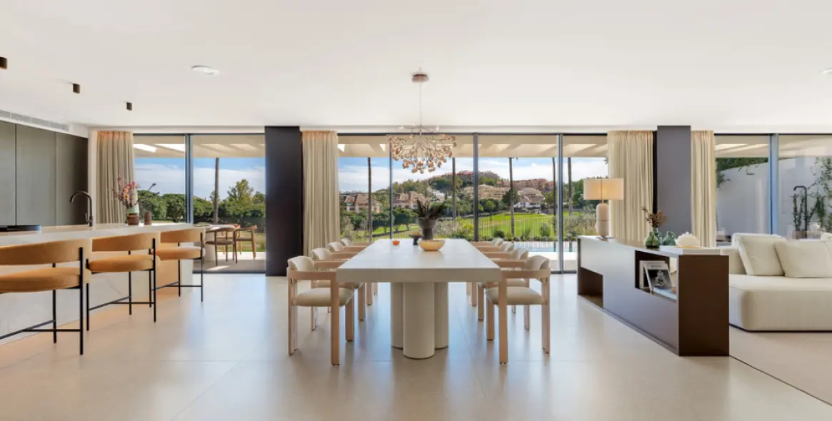 Sale of detached villa in Nueva Andalucía 34