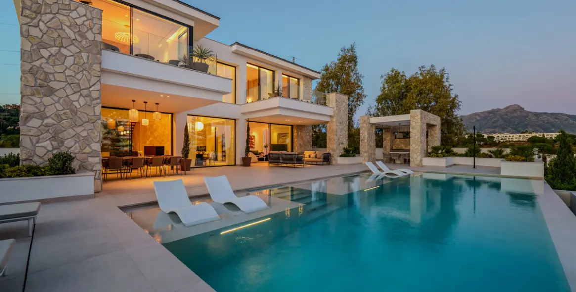 Sale of detached villa in La Quinta 4