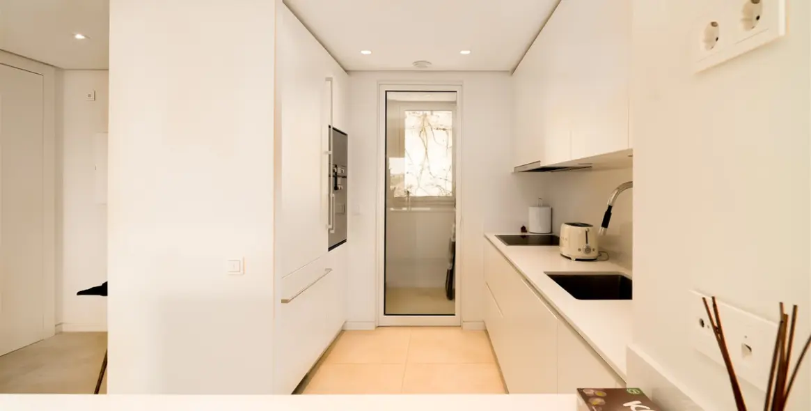 Long-term rent of middle floor apartment in Ojén 12