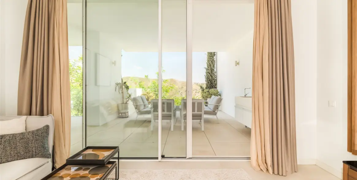 Long-term rent of middle floor apartment in Ojén 30