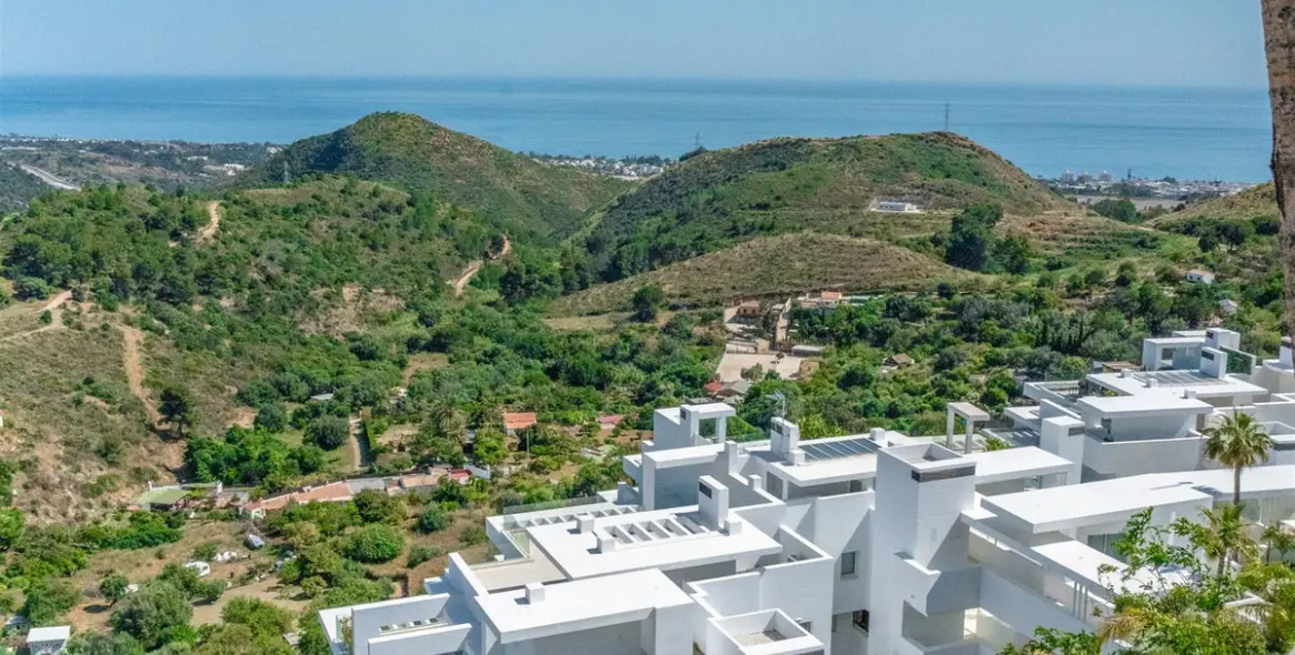 Long-term rent of middle floor apartment in Ojén 78
