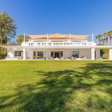 Short-term rent of detached villa in Estepona