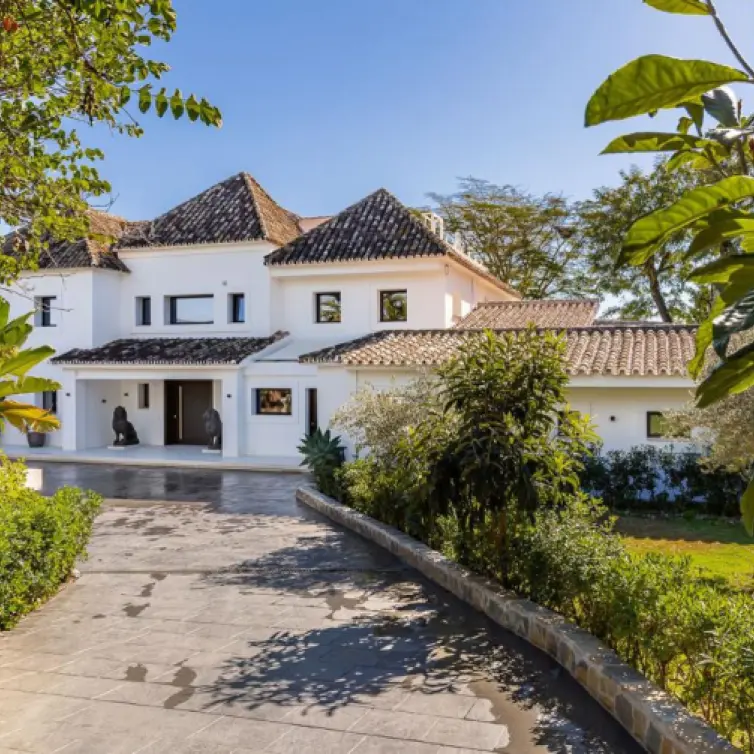 Alquiler a corto plazo de villa independiente en Estepona