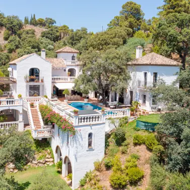 Long-term rent of detached villa in Benahavís
