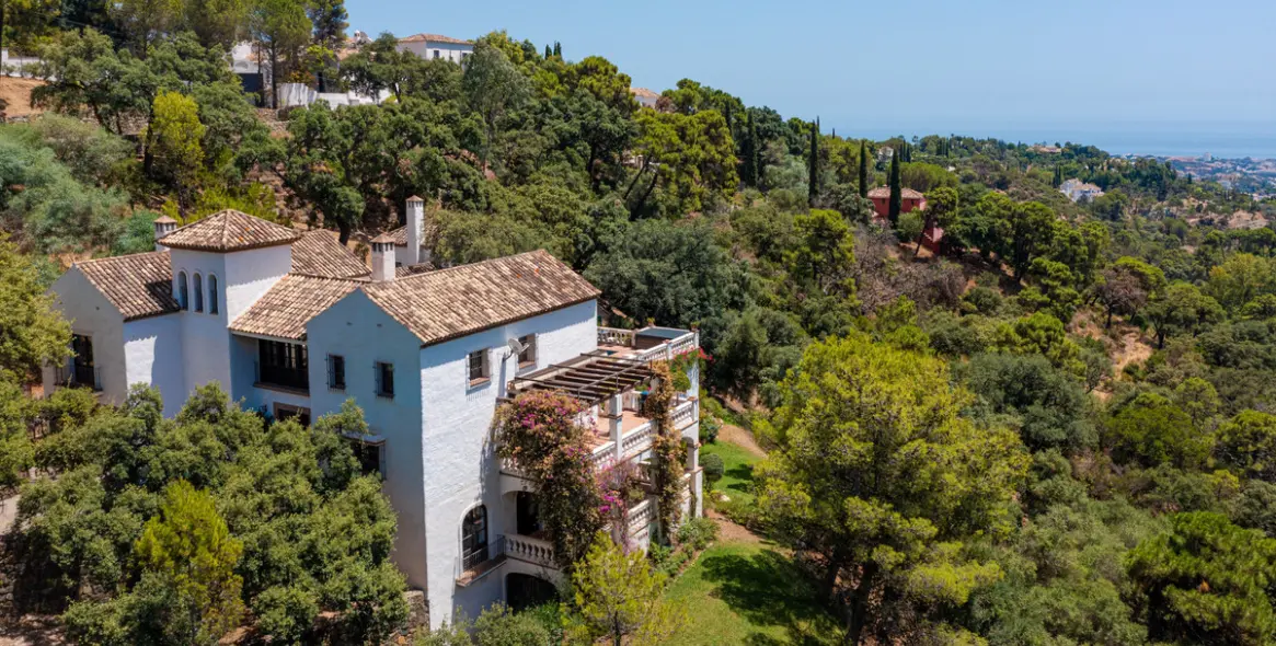 Long-term rent of detached villa in Benahavís 2