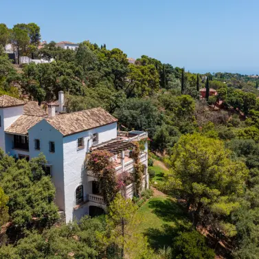 Long-term rent of detached villa in Benahavís