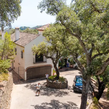 Long-term rent of detached villa in Benahavís