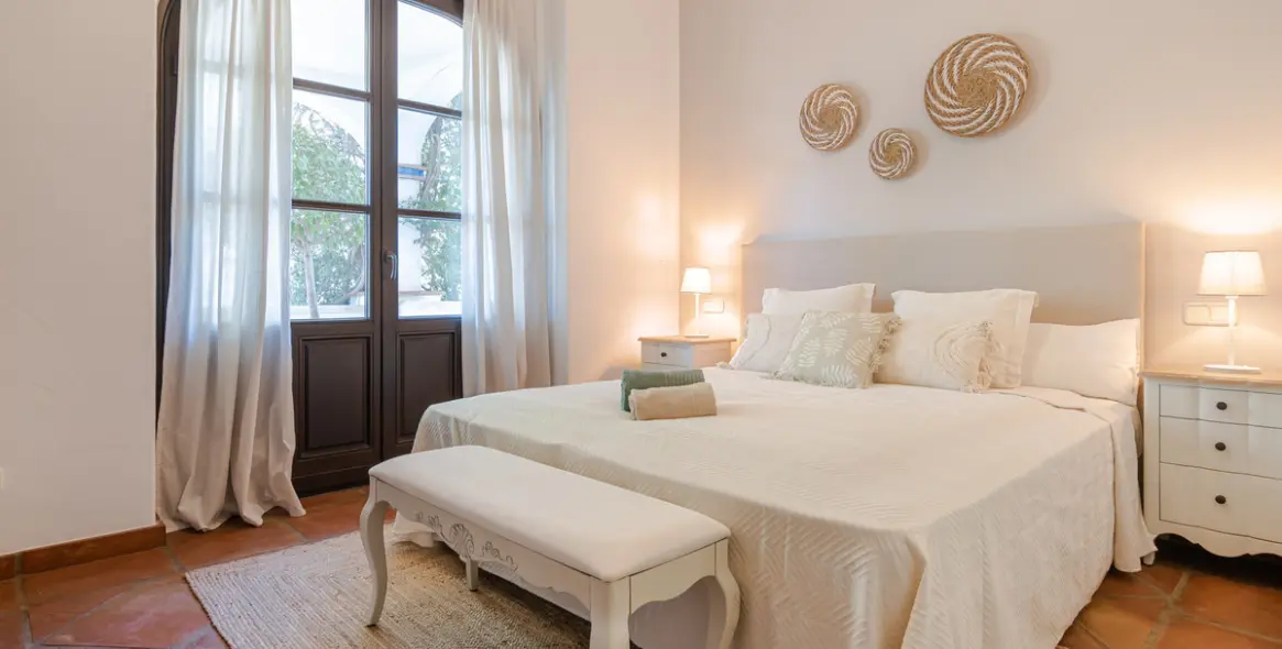 Long-term rent of detached villa in Benahavís 12