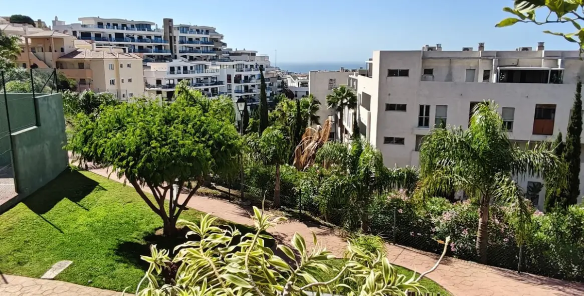 Продажа апартаментов на первом этаже в Mijas Costa 1
