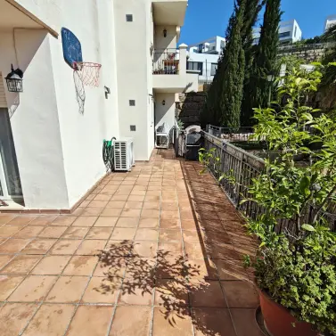 Продажа апартаментов на первом этаже в Mijas Costa