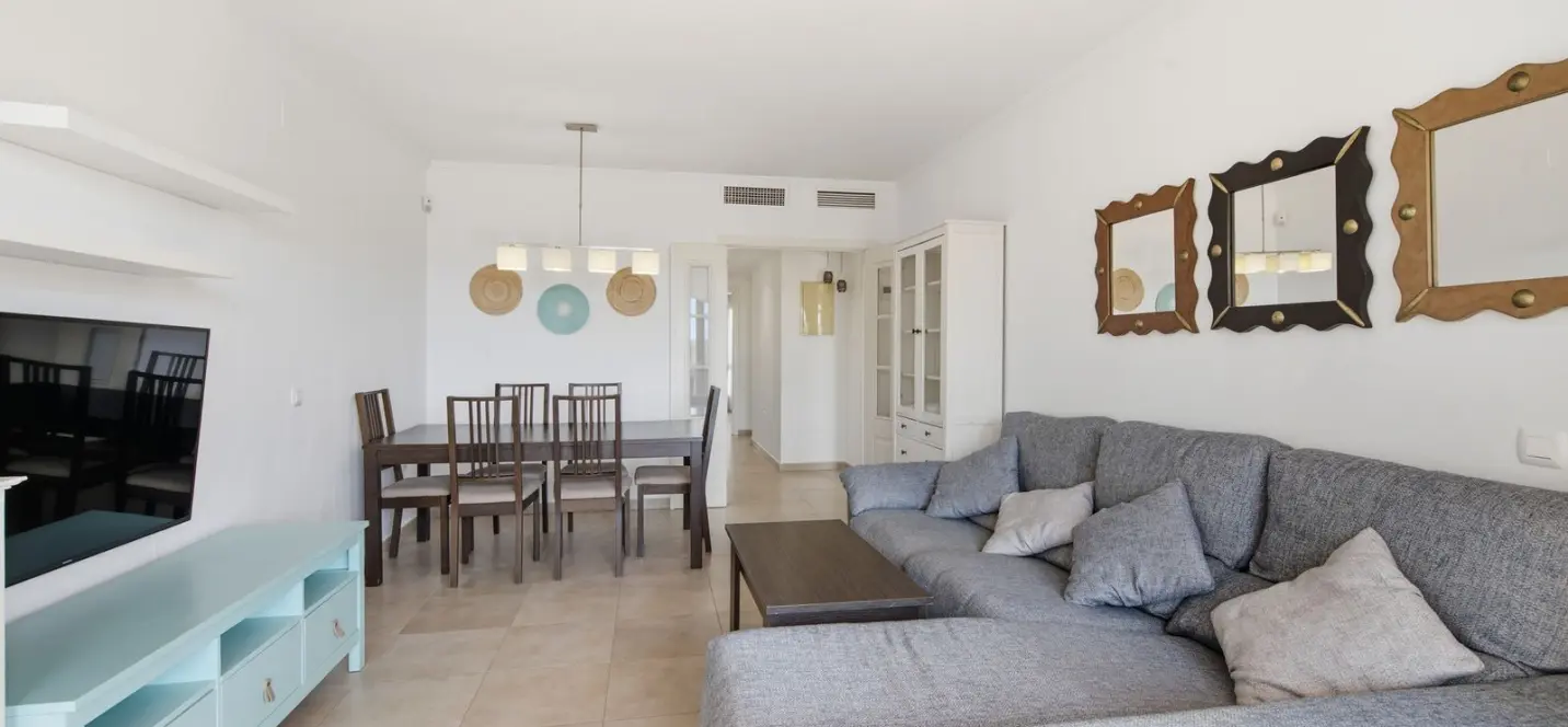 Продажа апартаментов на первом этаже в Mijas Costa 2