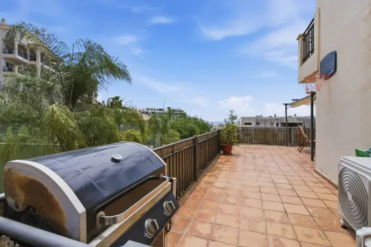Image 6 thumb