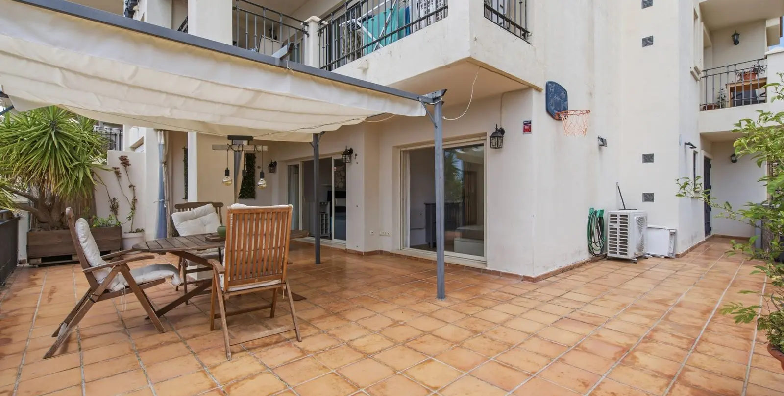 Продажа апартаментов на первом этаже в Mijas Costa 15