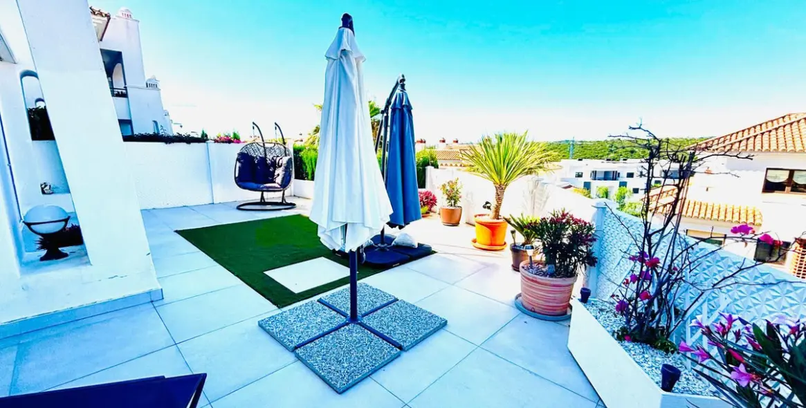 Venta de apartamento en planta baja en Casares 1