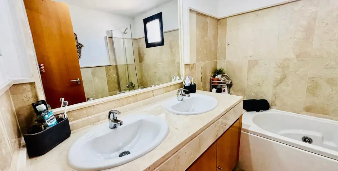 Venta de apartamento en planta baja en Casares 10