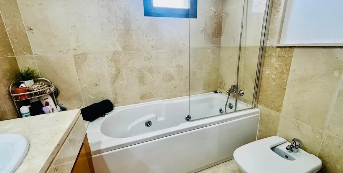Venta de apartamento en planta baja en Casares 11