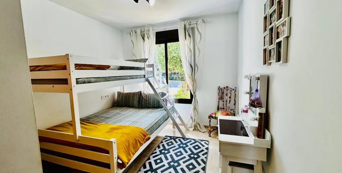 Venta de apartamento en planta baja en Casares 12