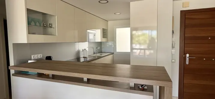 Продажа апартаментов на среднем этаже в Estepona 4