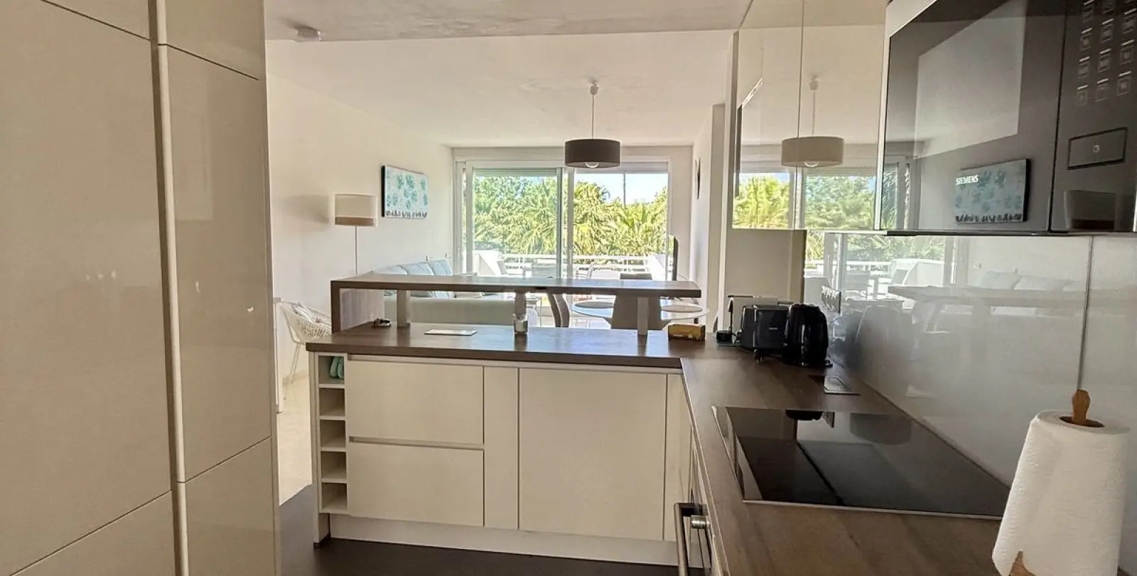 Venta de apartamento en planta media en Estepona 8