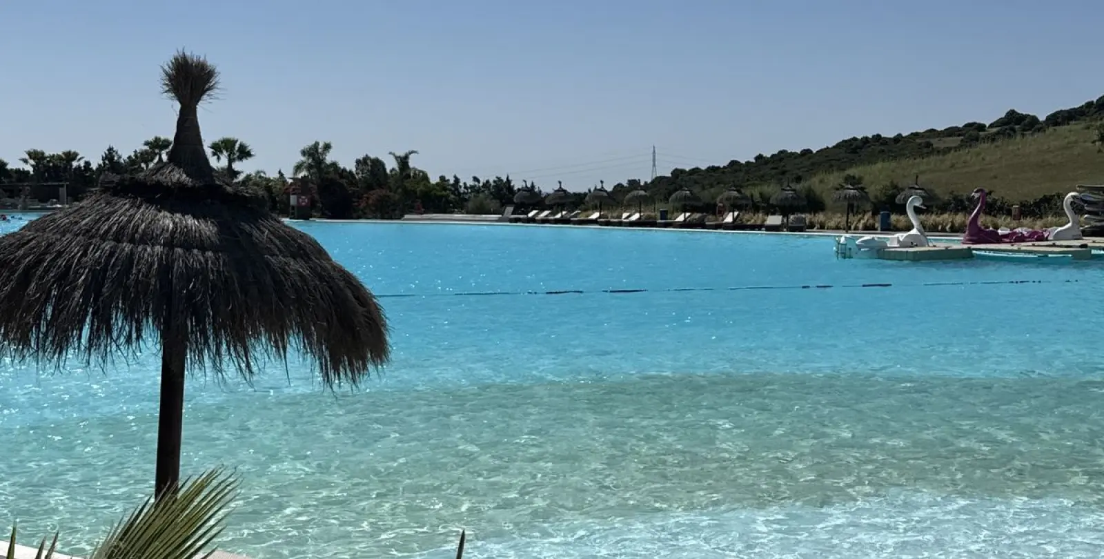 Venta de apartamento en planta media en Estepona 26