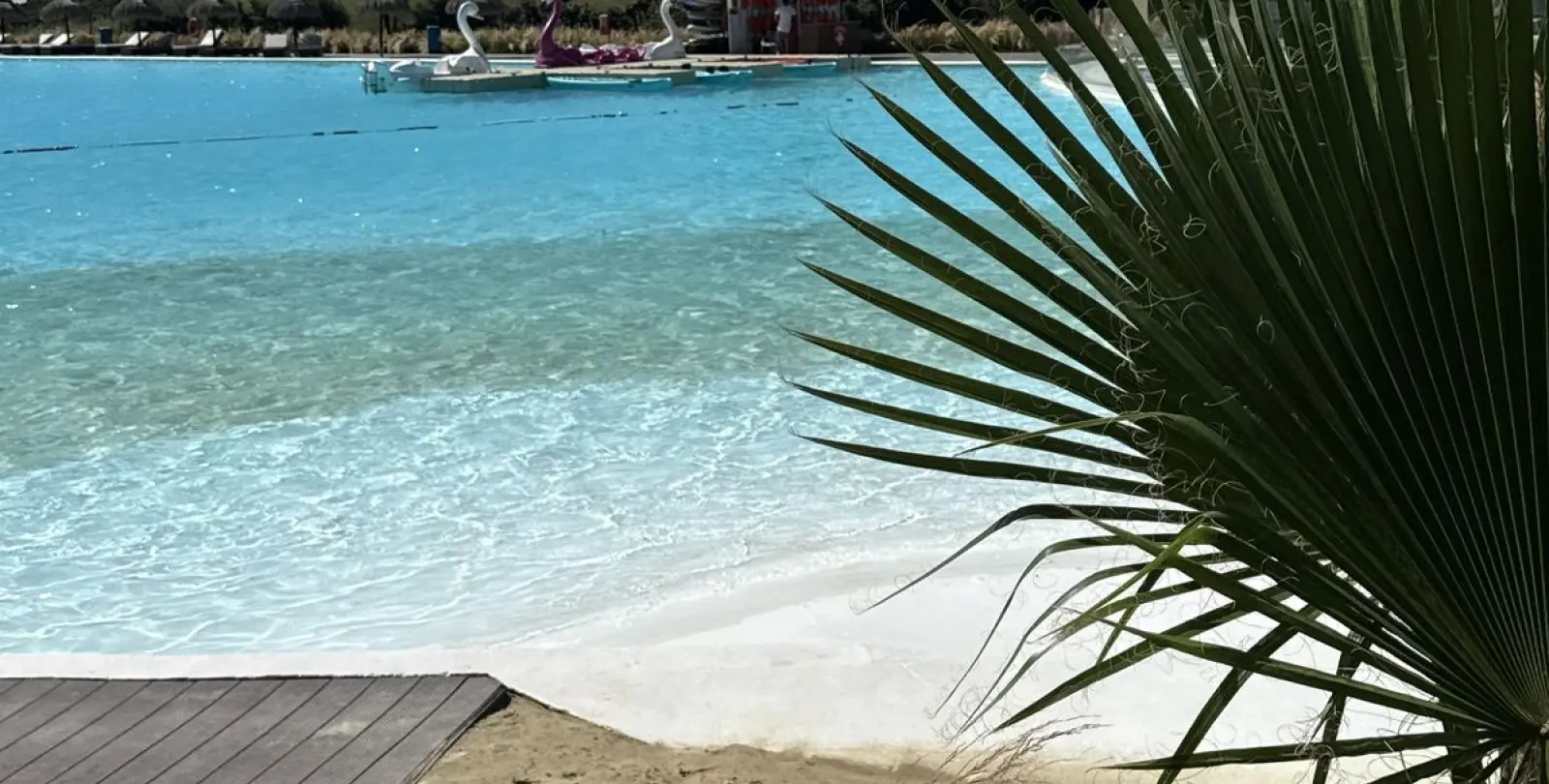 Venta de apartamento en planta media en Estepona 27